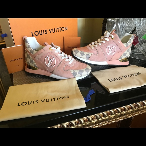 Louis Vuitton run away sneakers - Picture 12 of 14